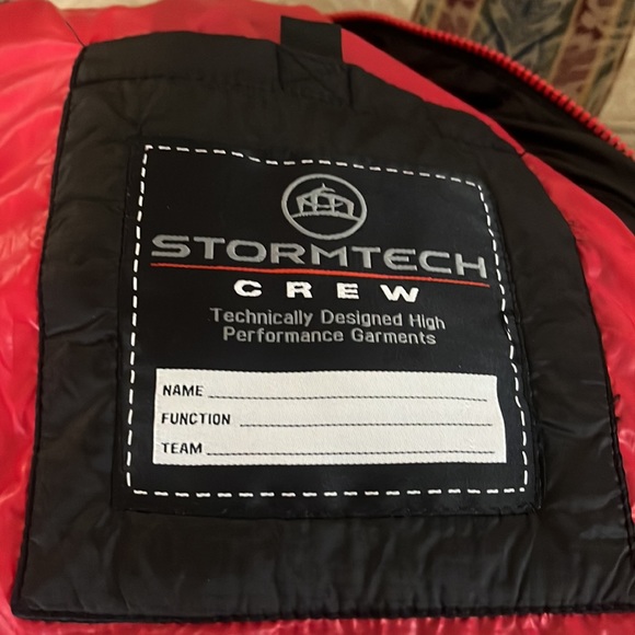 Stormtech performance ladies vest. Red and black - Picture 10 of 11